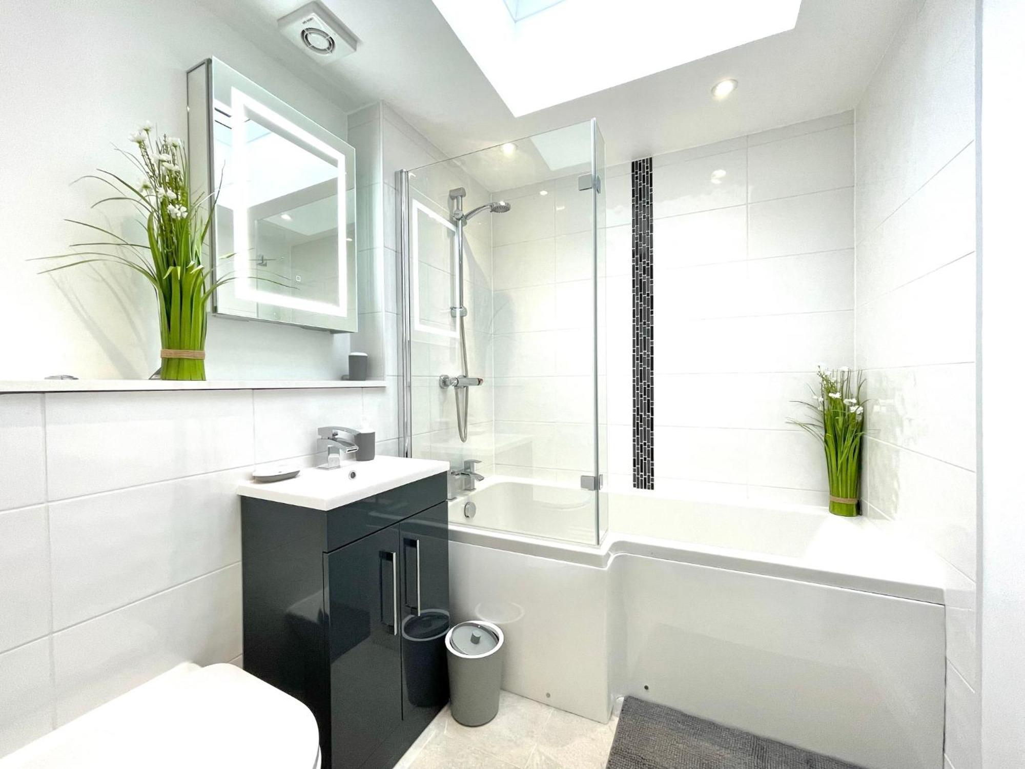 2 Bedroom Apartments Stopoverz Bristol Luaran gambar