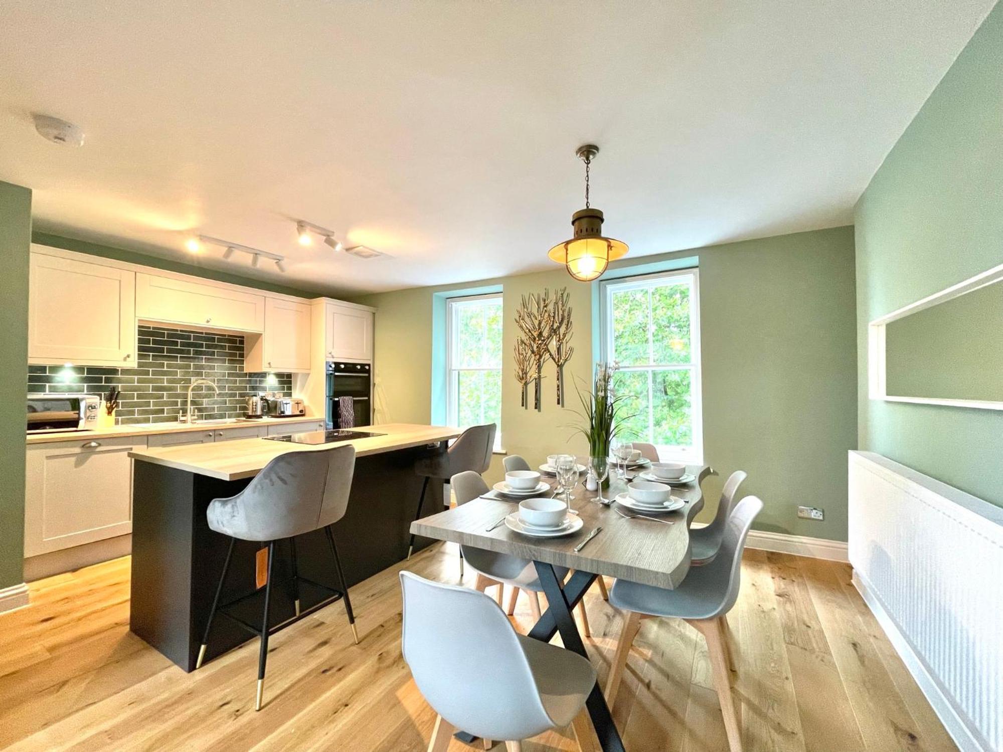 2 Bedroom Apartments Stopoverz Bristol Luaran gambar