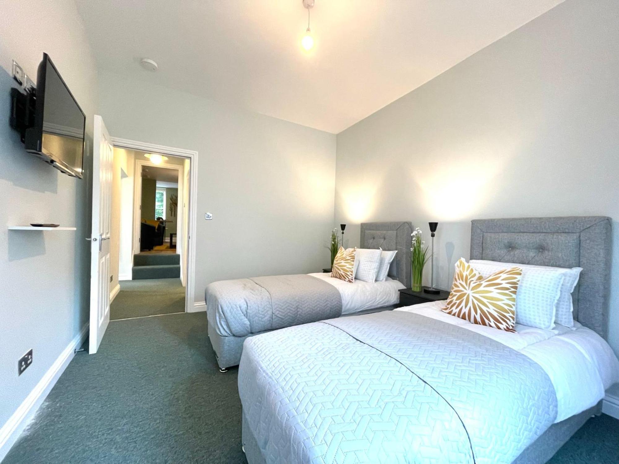 2 Bedroom Apartments Stopoverz Bristol Luaran gambar
