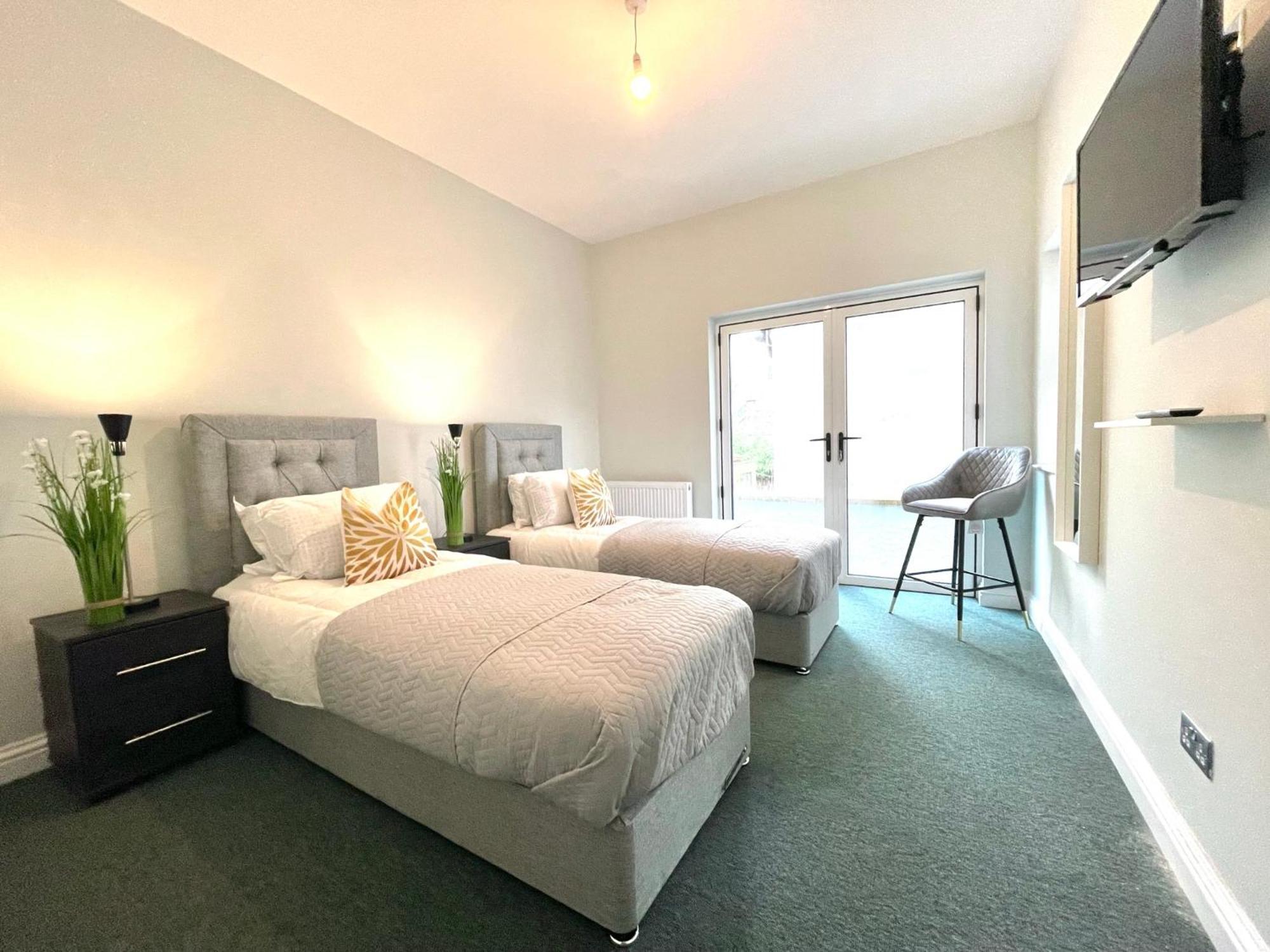 2 Bedroom Apartments Stopoverz Bristol Luaran gambar