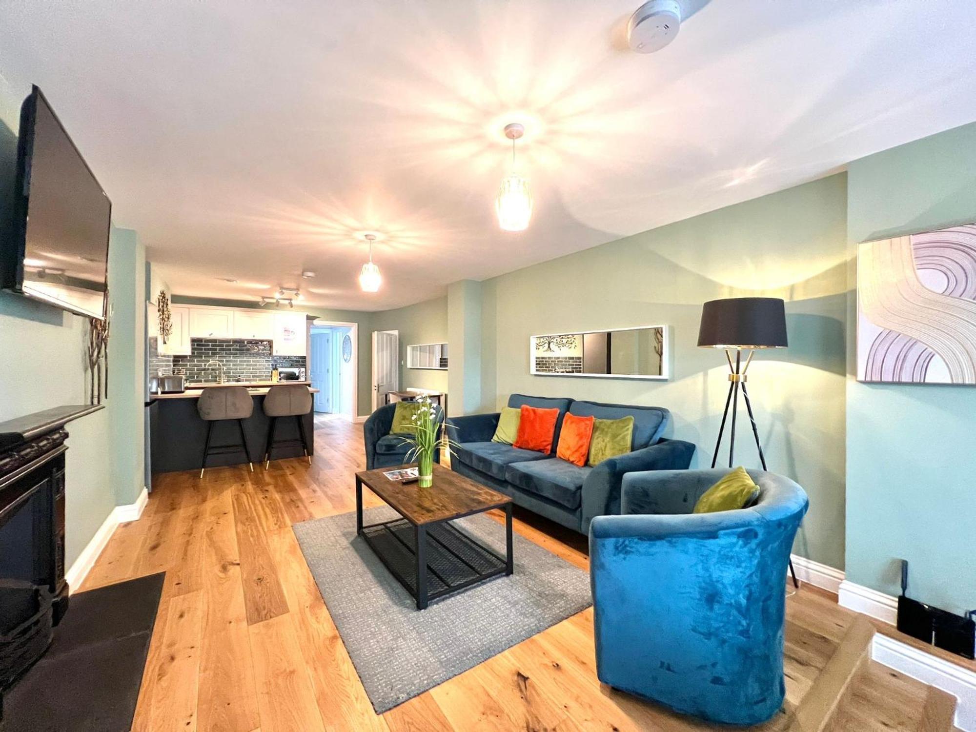 2 Bedroom Apartments Stopoverz Bristol Luaran gambar