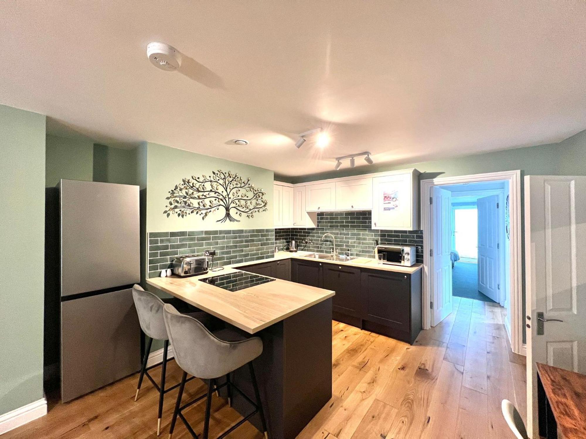 2 Bedroom Apartments Stopoverz Bristol Luaran gambar