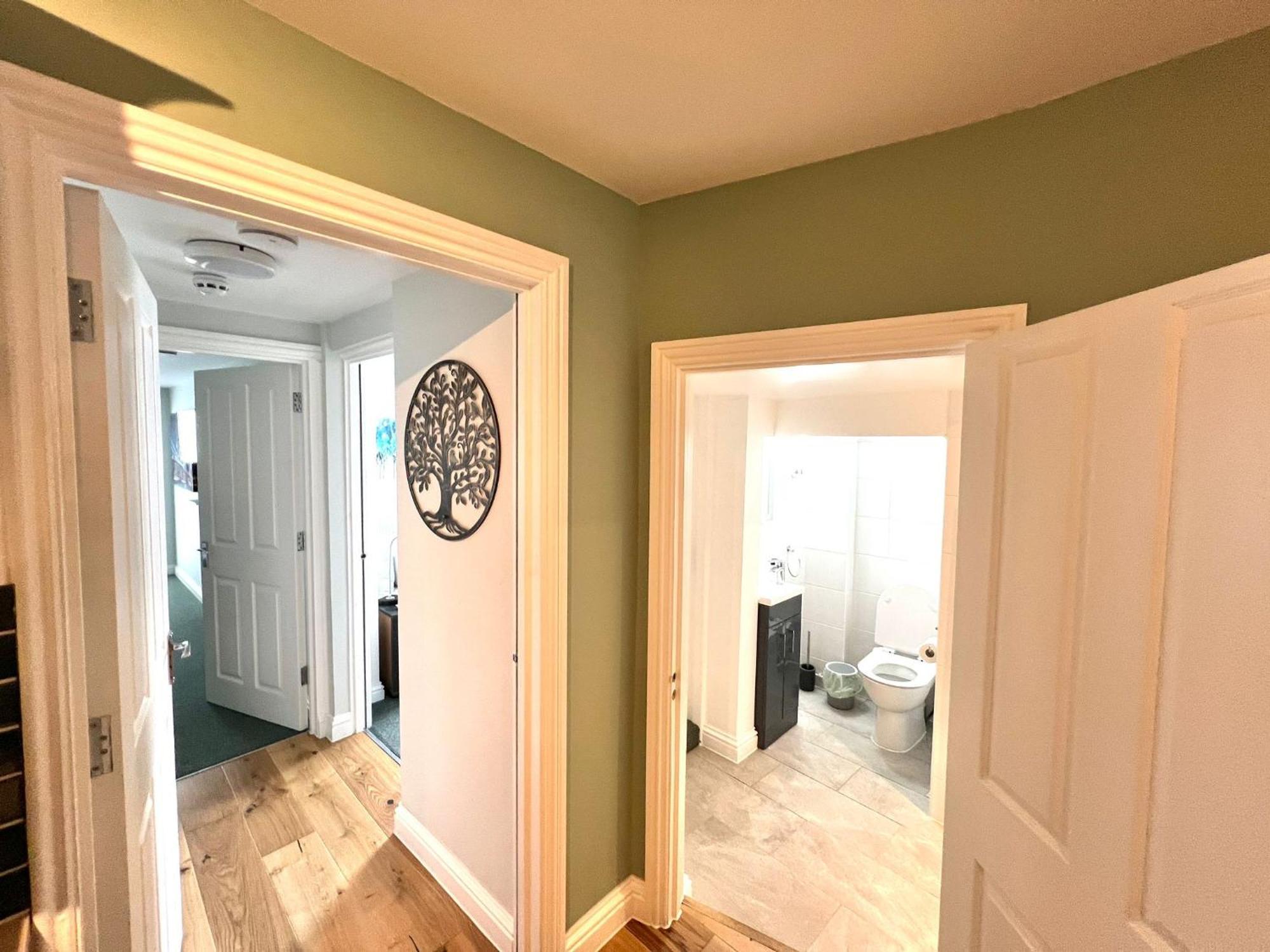 2 Bedroom Apartments Stopoverz Bristol Luaran gambar